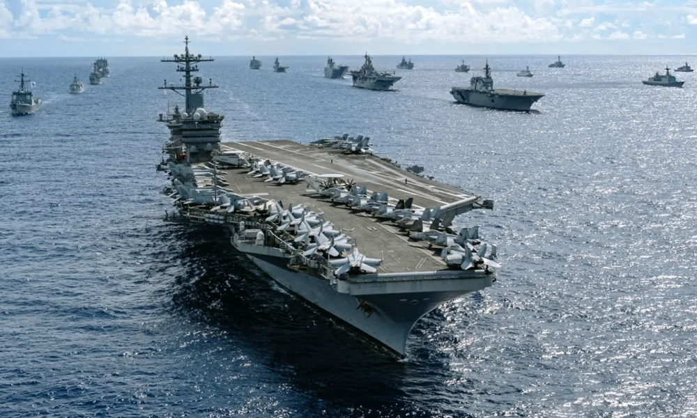 Tο αεροπλανοφόρο USS Abraham Lincoln έφτασε στη Μέση Ανατολή